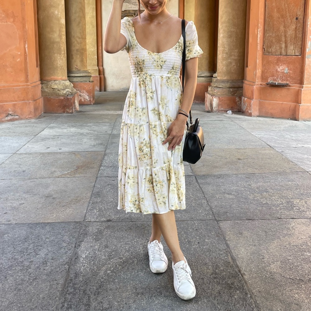 Abercrombie Short Sleeve Smocked Midi Dress